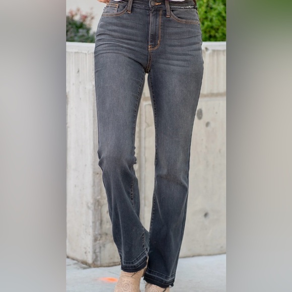 Judy Blue Denim - Judy Blue ASHLAND HIGH RISE SLIM BOOTCUT Denim Size 16